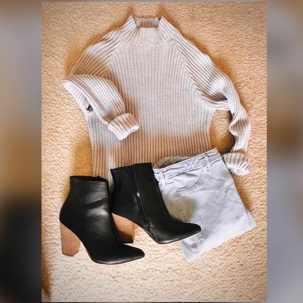 Chic gray sweater for fall!